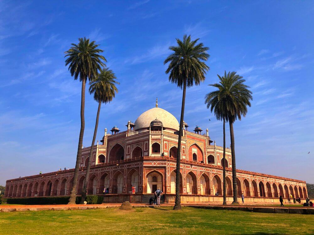 Budget-Friendly Places to Visit in Delhi This Valentine’s Day